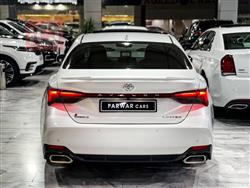 تويوتا أفالون